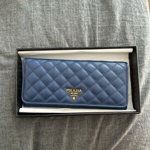 Brand New Prada Portafoglio Long Women Wallet.